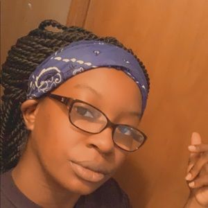 Meet your Posher, Lynetta